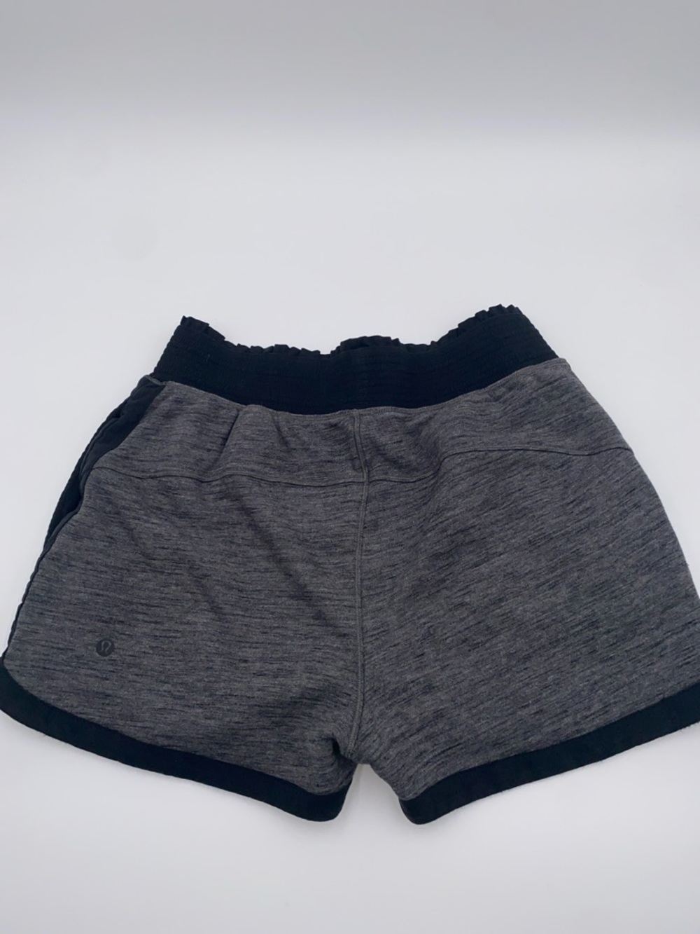 lululemon Varsity Heathered Gray Cotton shorts size 4 - Picture 2 of 8